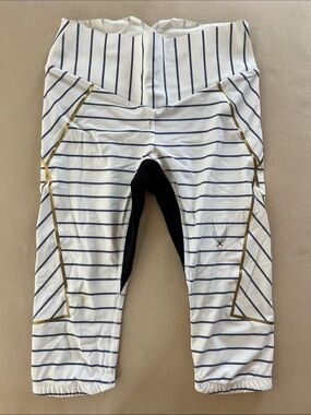 Lucas Hugh Nordica Pinstripe Capri Leggings